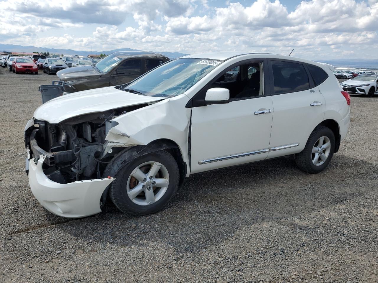 Nissan Rogue S Image 1