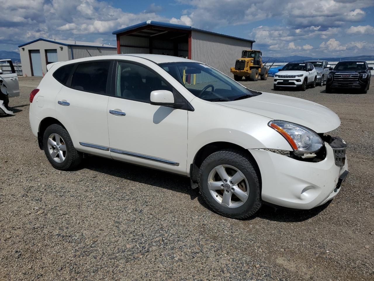 Nissan Rogue S Image 2