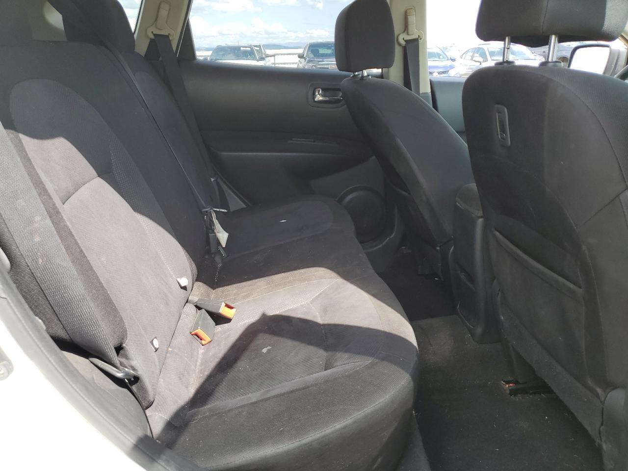 Nissan Rogue S Image 12