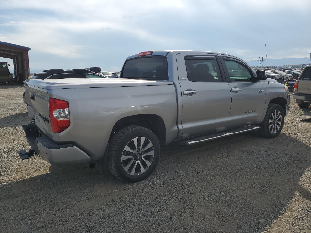 Toyota Tundra Crewmax Limited Image 4