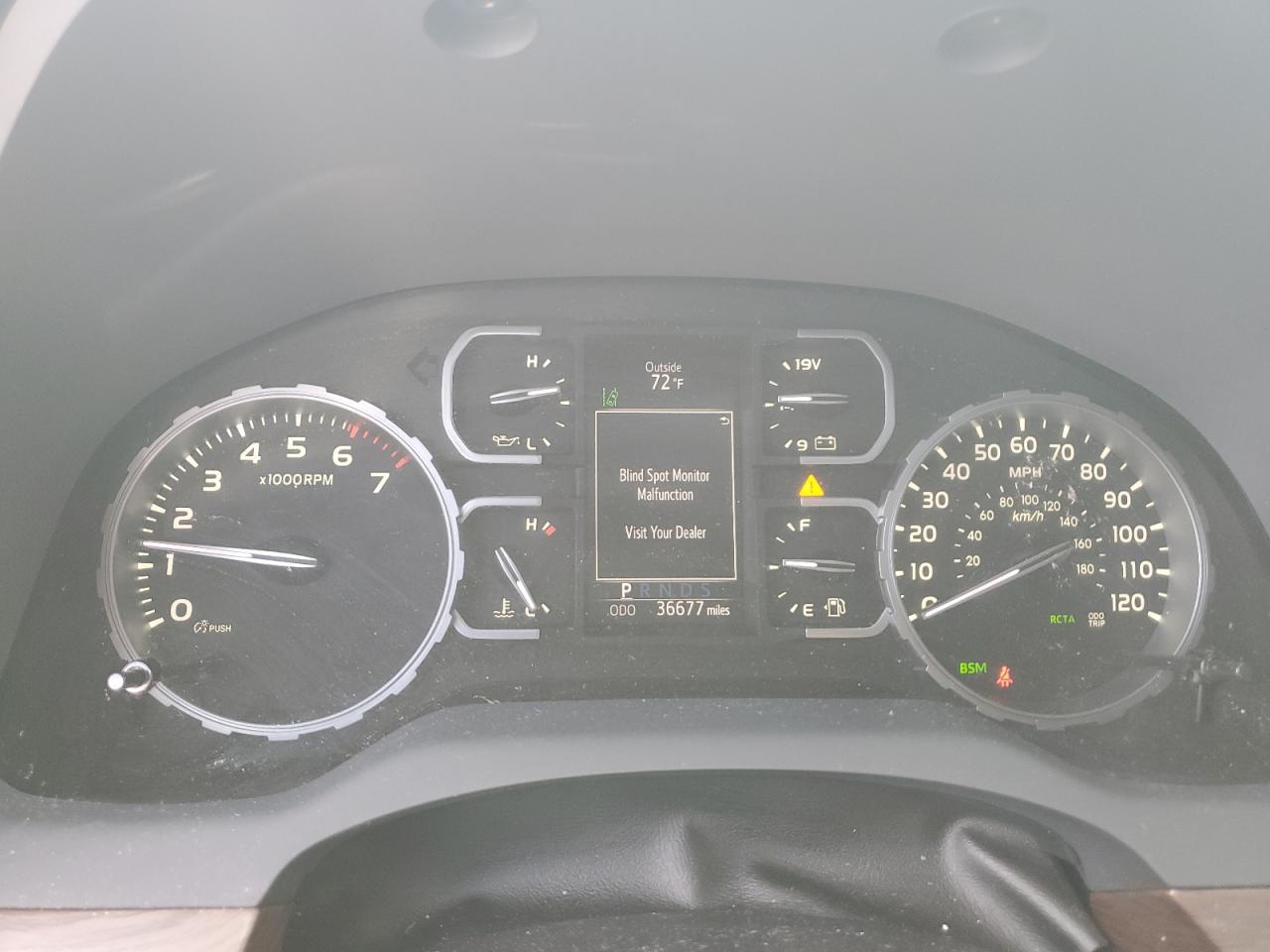 Toyota Tundra Crewmax Limited Image 6