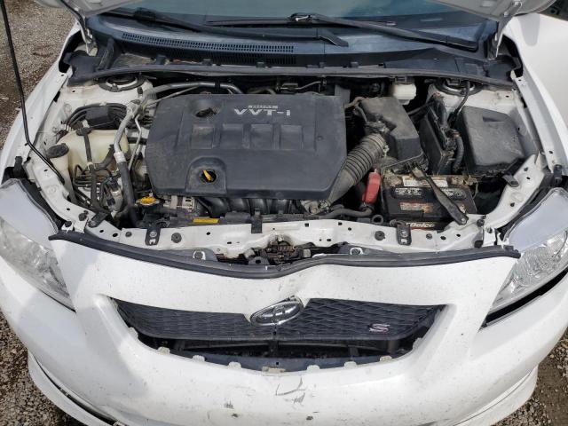 Toyota Corolla Base Image 11