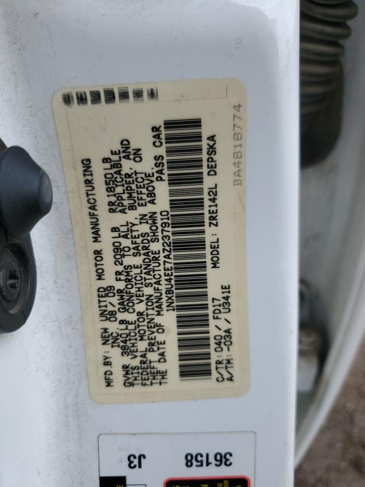 Toyota Corolla Base Image 8