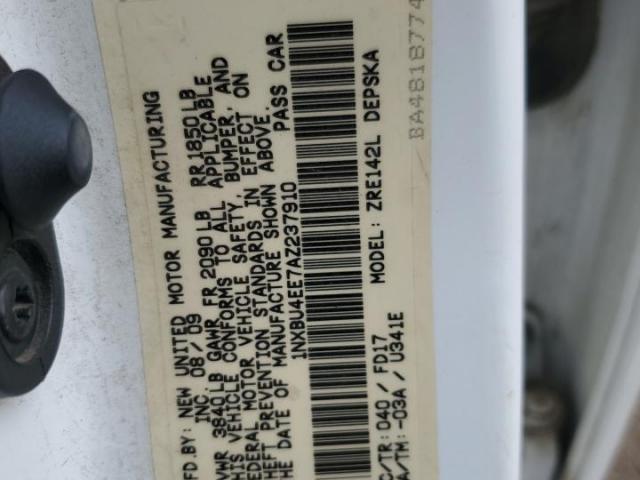 Toyota Corolla Base Image 8