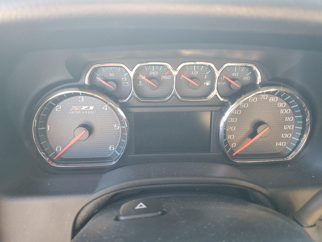 Chevrolet Suburban K1500 Lt Image 8