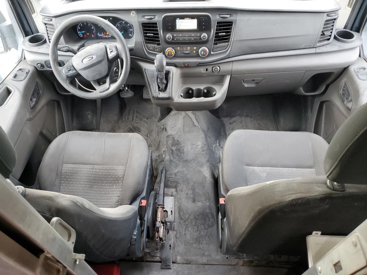 Ford Transit T-250 Image 2