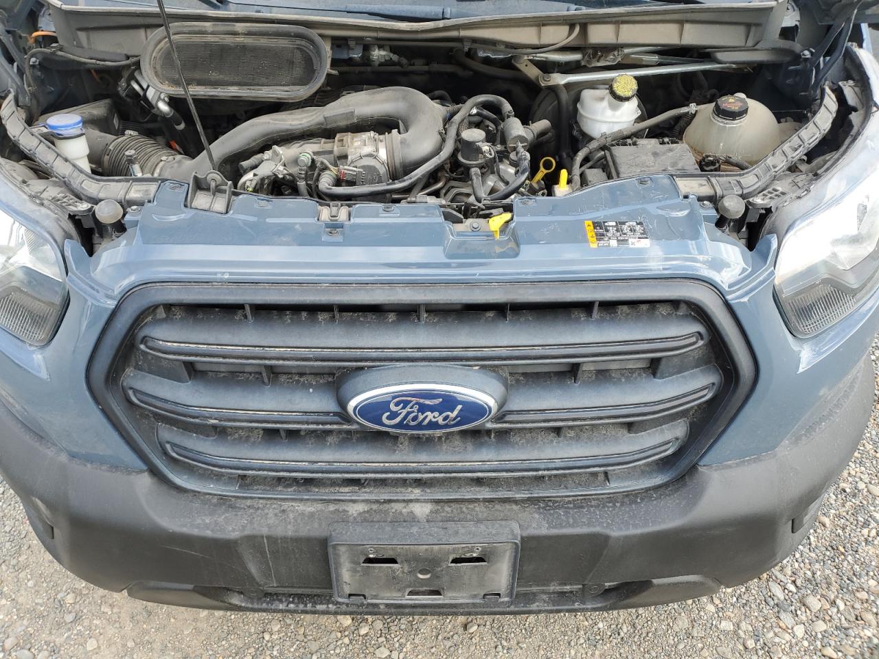 Ford Transit T-250 Image 11