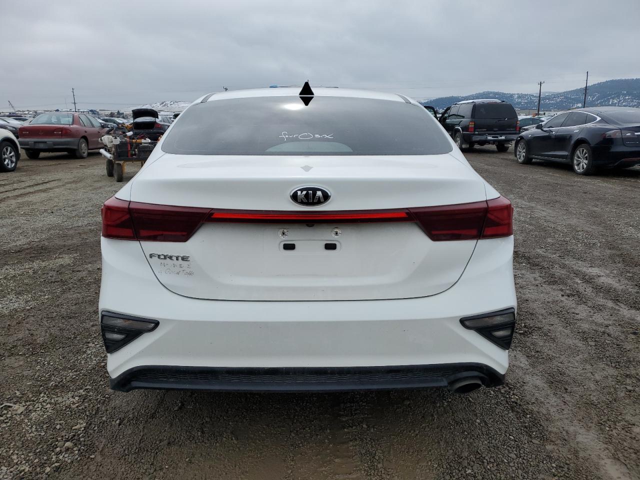 Kia Forte Fe Image 5