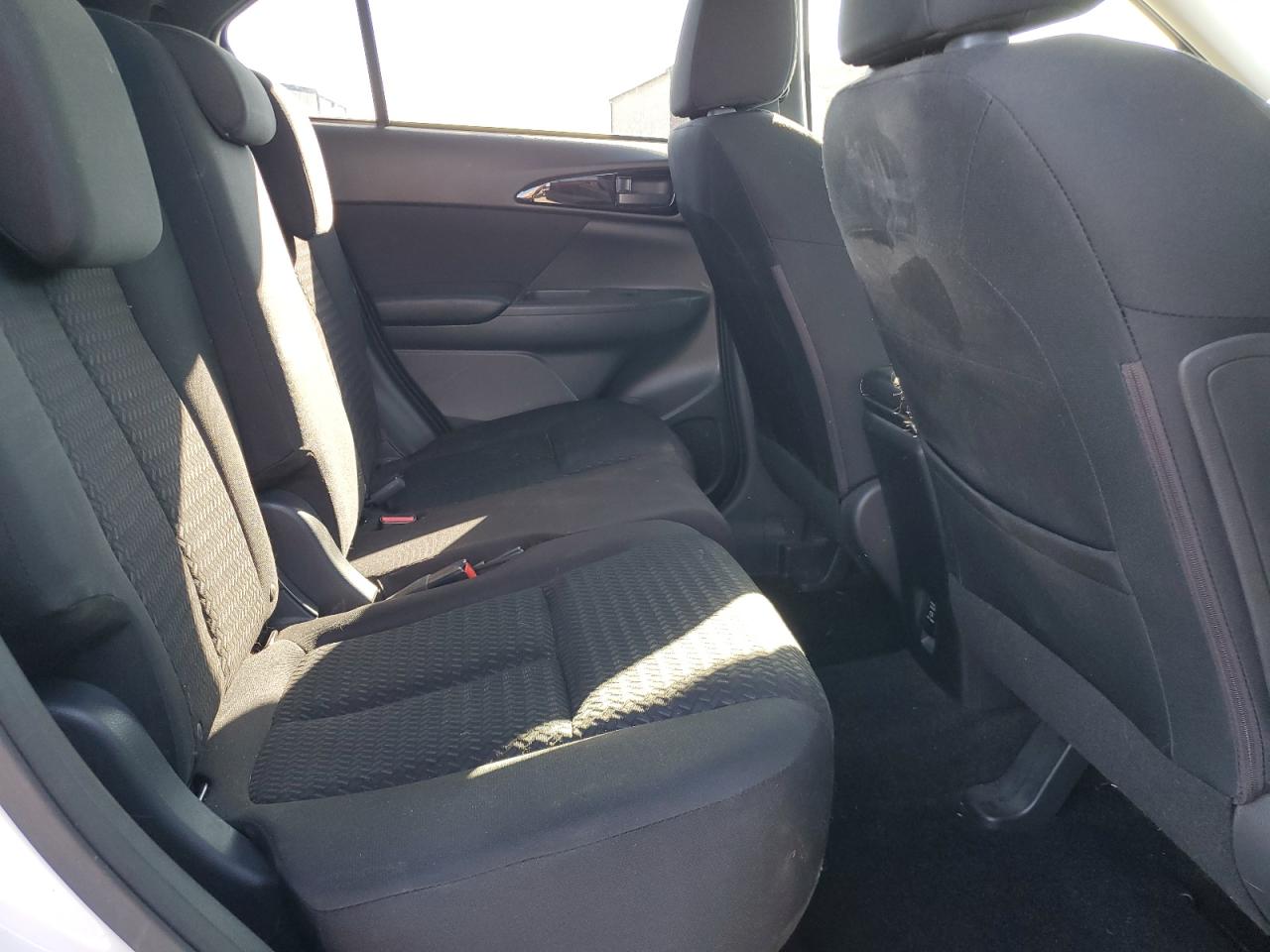 Mitsubishi Eclipse Le Image 3