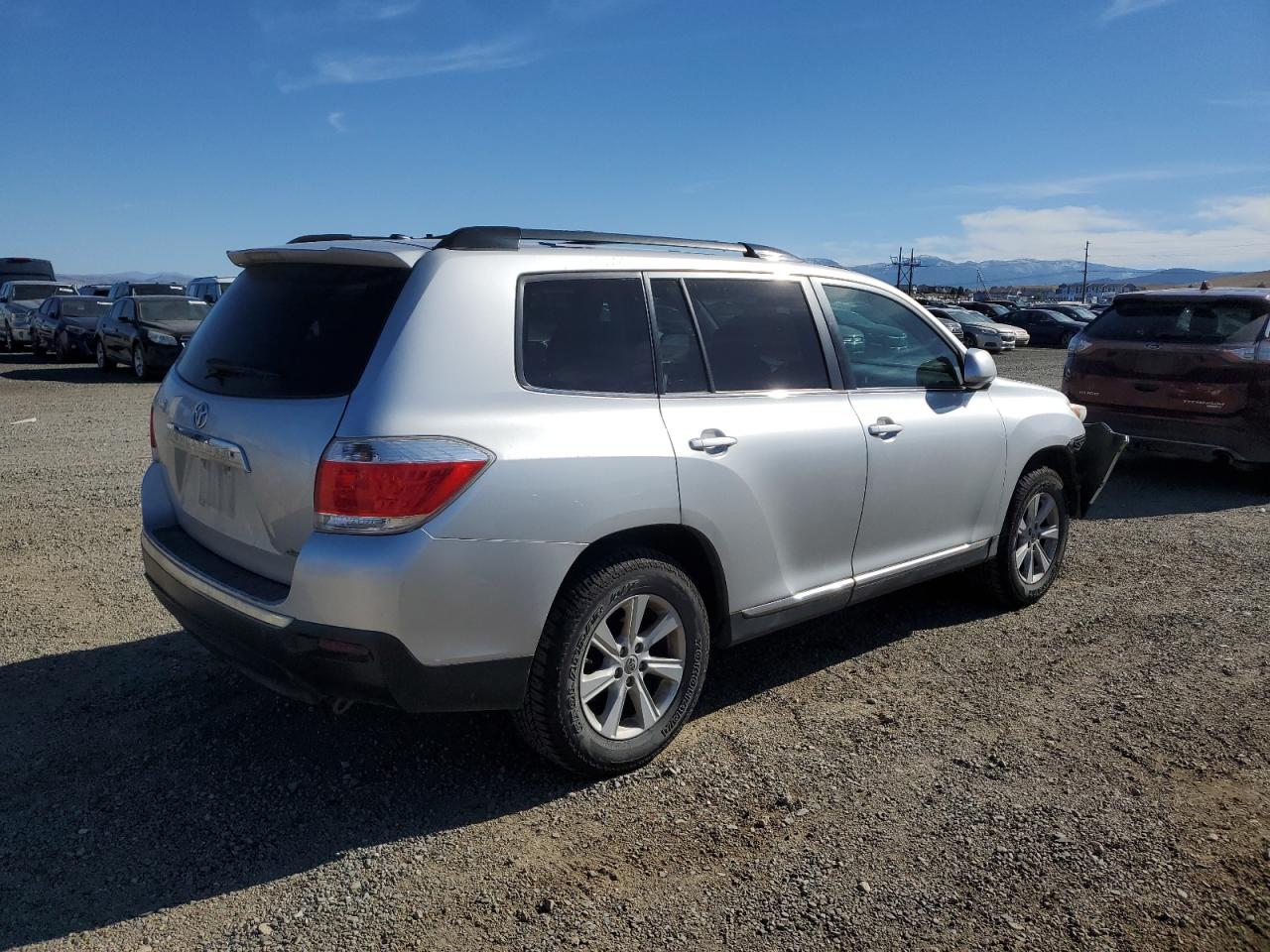 Toyota Highlander Base Image 11