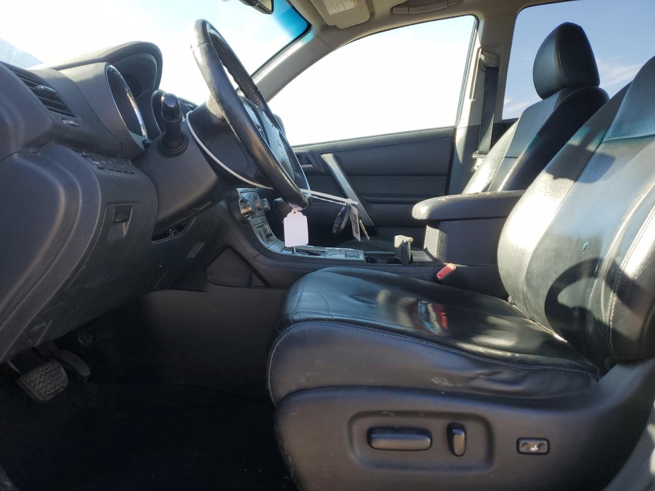 Toyota Highlander Base Image 5