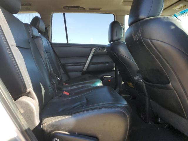 Toyota Highlander Base Image 7