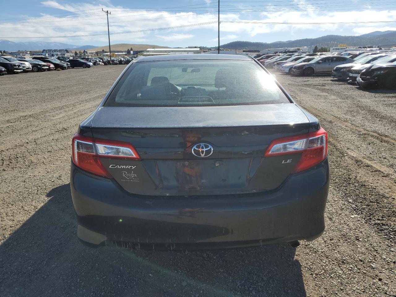 Toyota Camry L Image 13