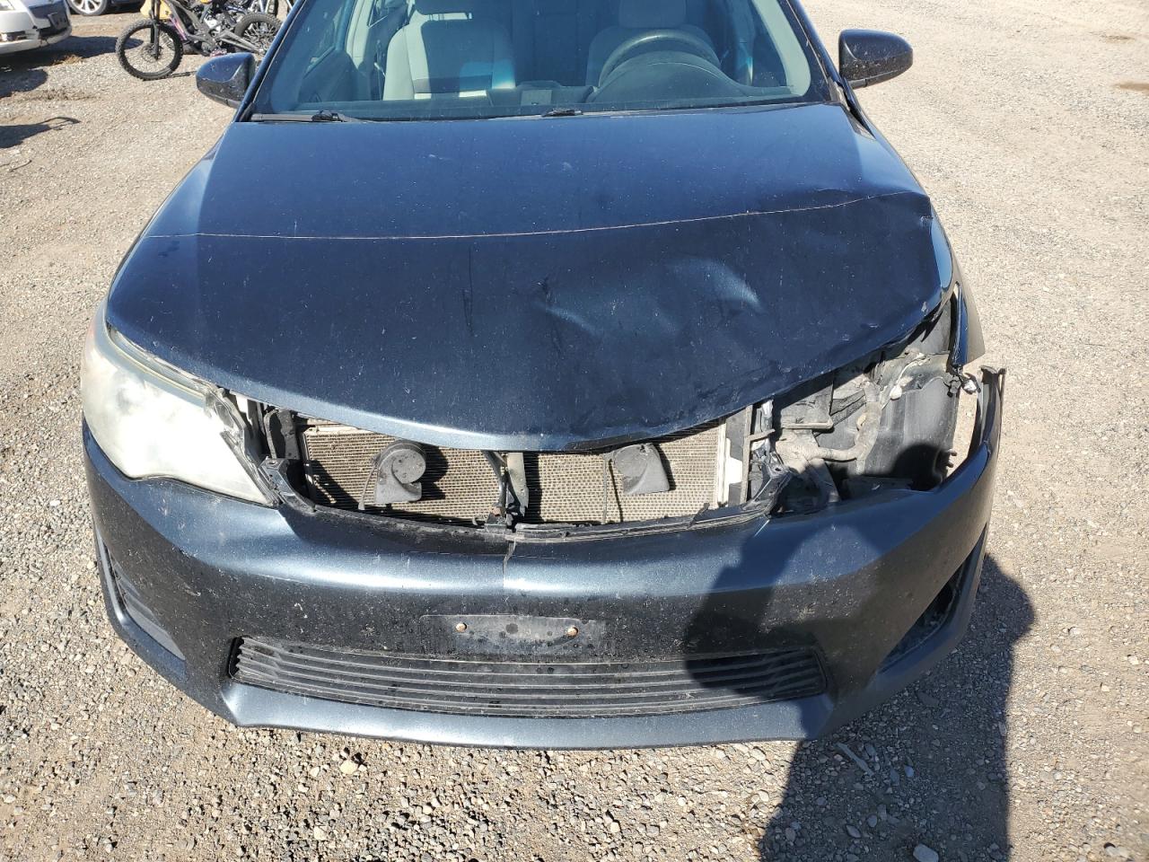 Toyota Camry L Image 8