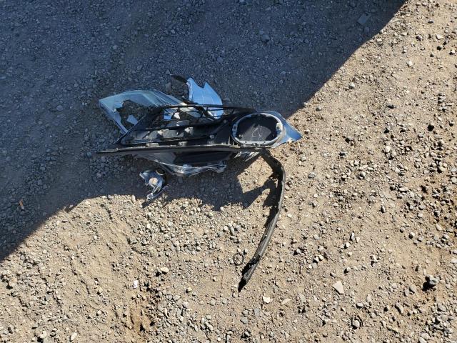 Toyota Camry L Image 9