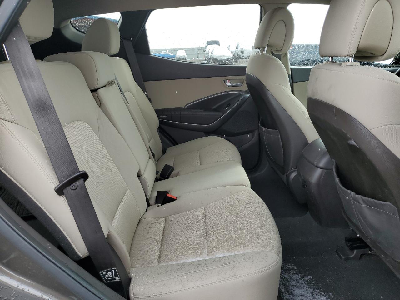 Hyundai SANTA FE Image 6