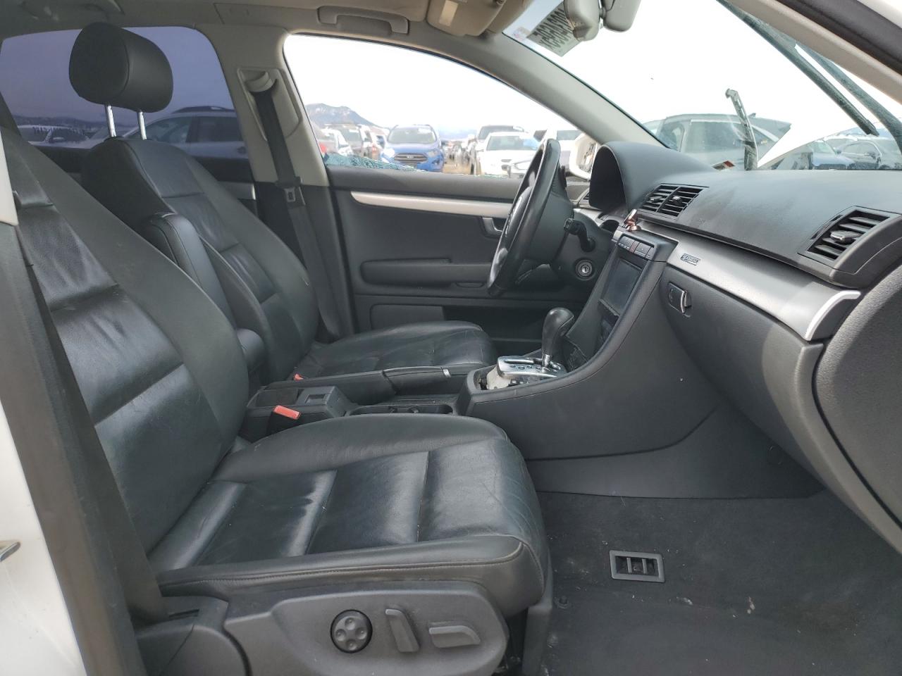 Audi A4 2.0t Quattro Image 5