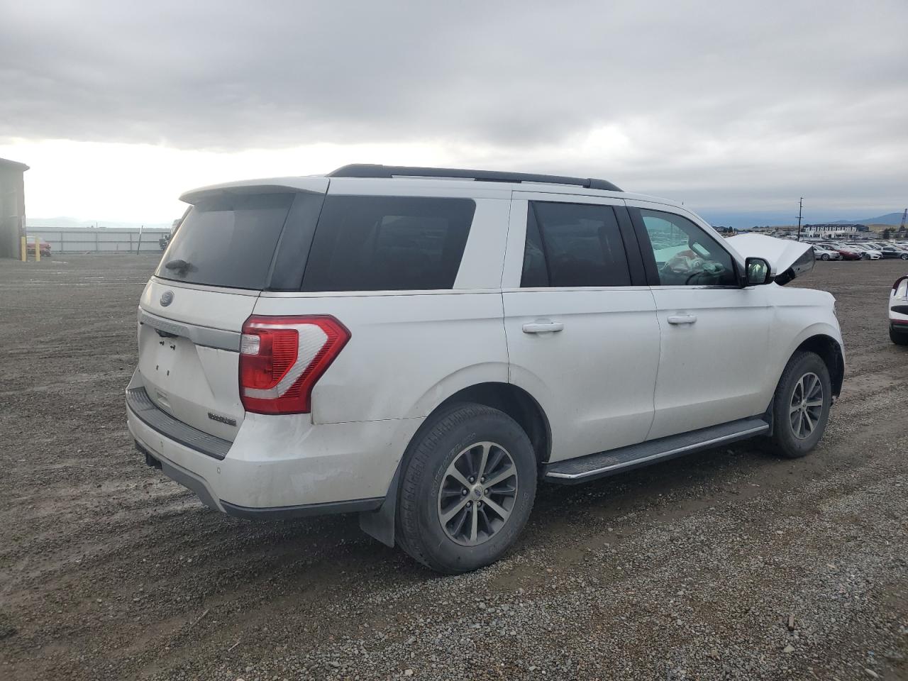 Ford Expedition Xlt Image 3