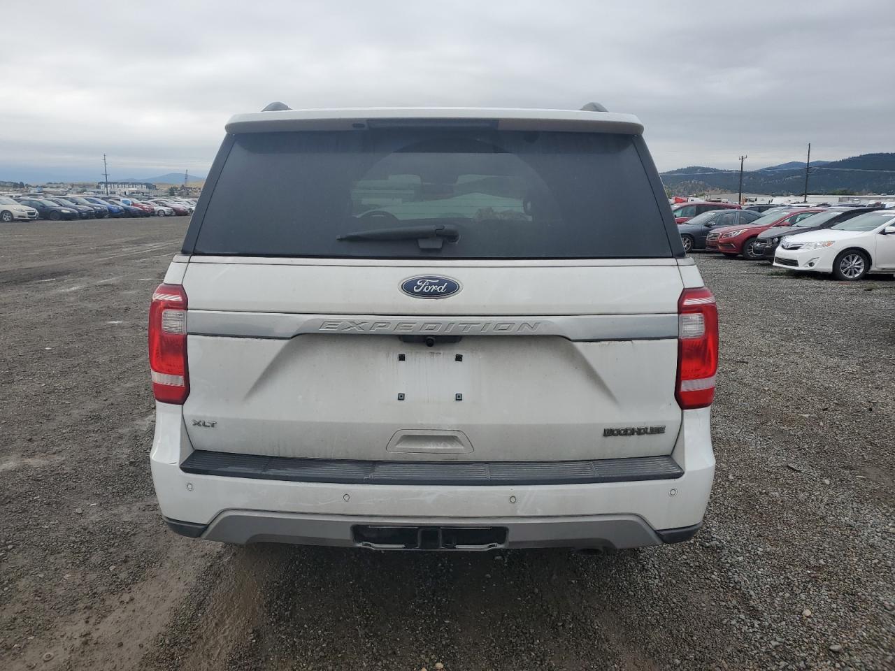 Ford Expedition Xlt Image 9