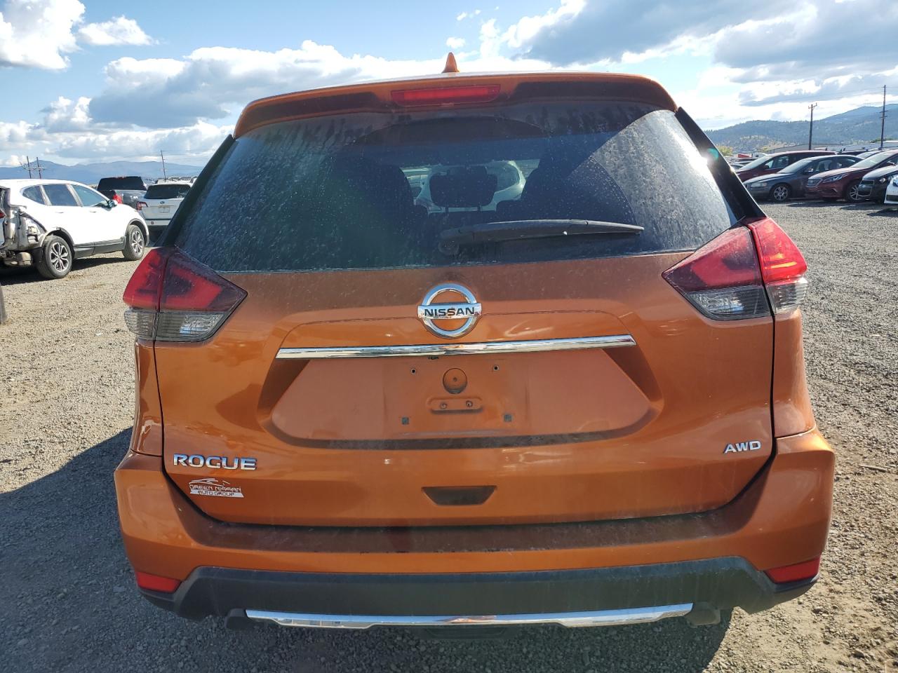 Nissan Rogue S Image 3