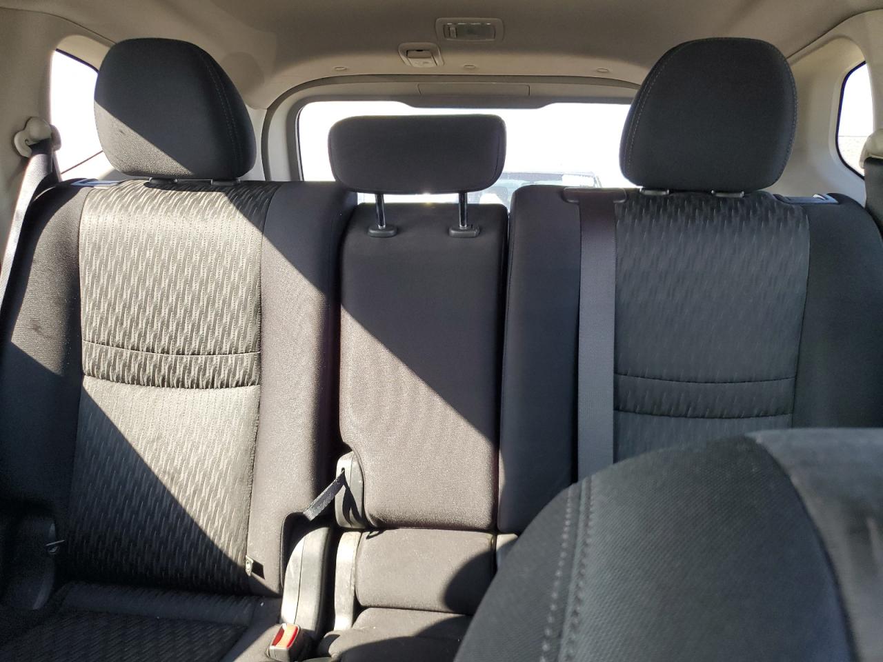 Nissan Rogue S Image 10