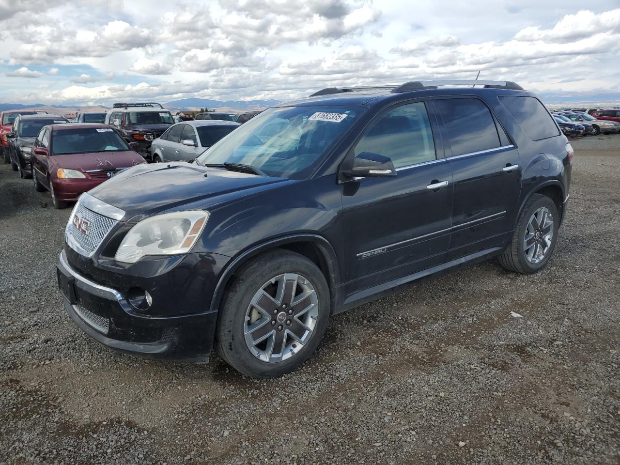 GMC Acadia Denali Image 1