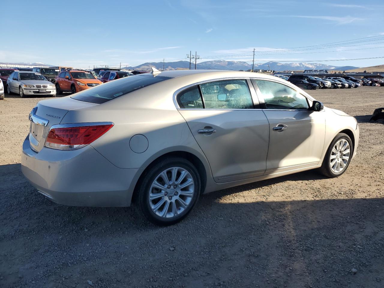 Buick LaCrosse Image 8