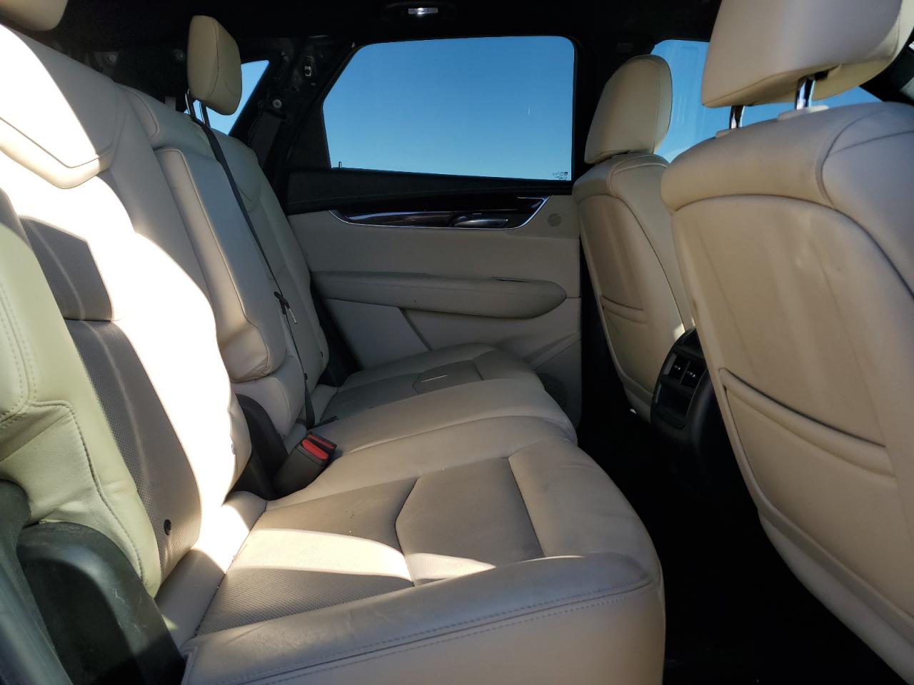 Cadillac XT5 Premium Luxury Image 9