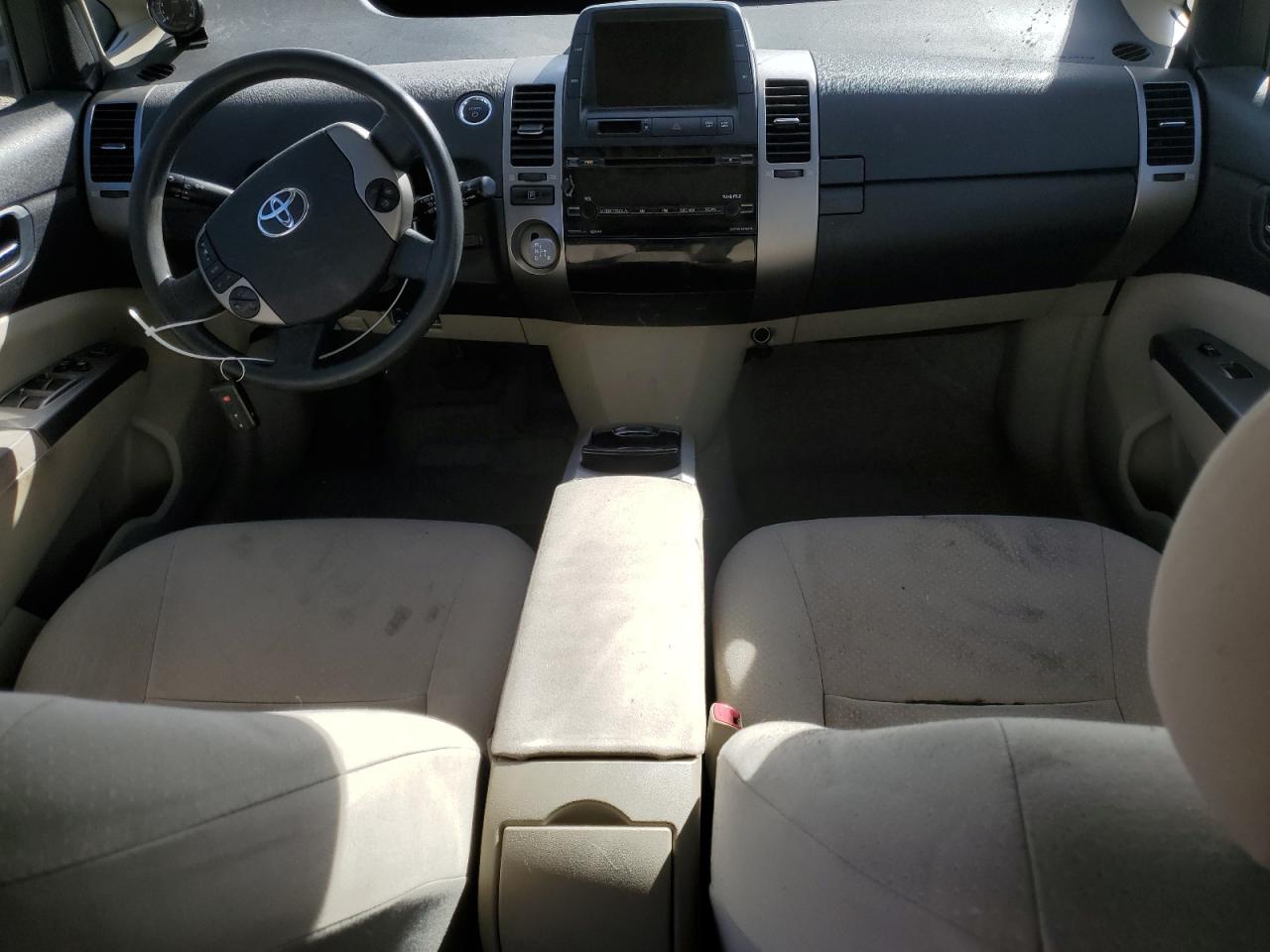 Toyota Prius Image 11