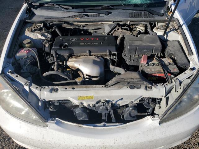 Toyota Camry Le Image 8