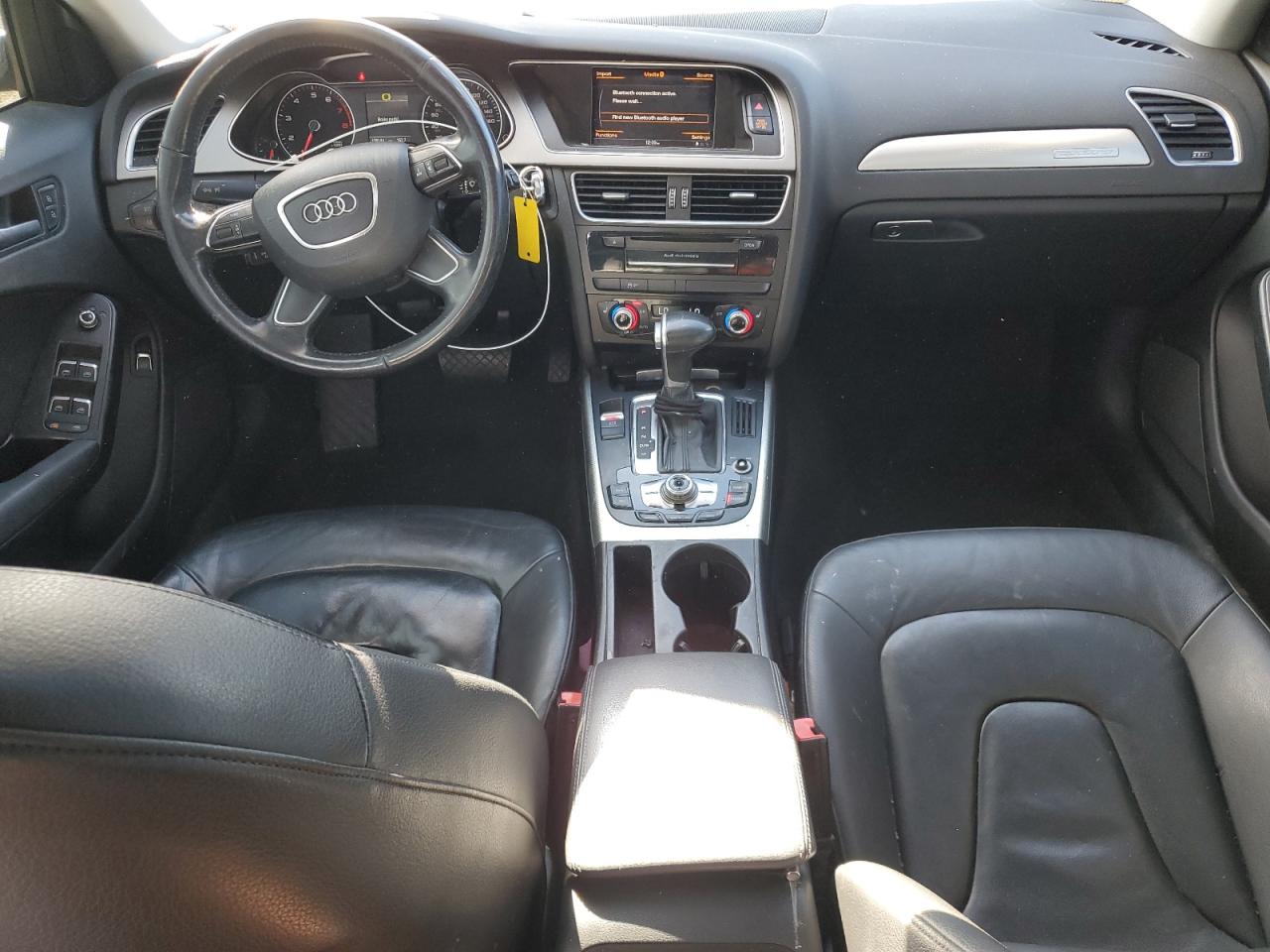 Audi A4 Premium Image 8