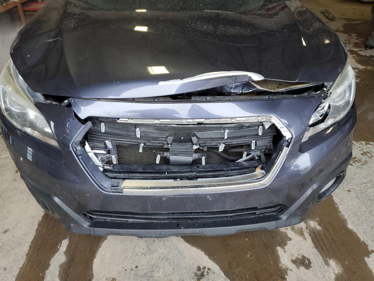 Subaru Outback 2.5i Premium Image 9