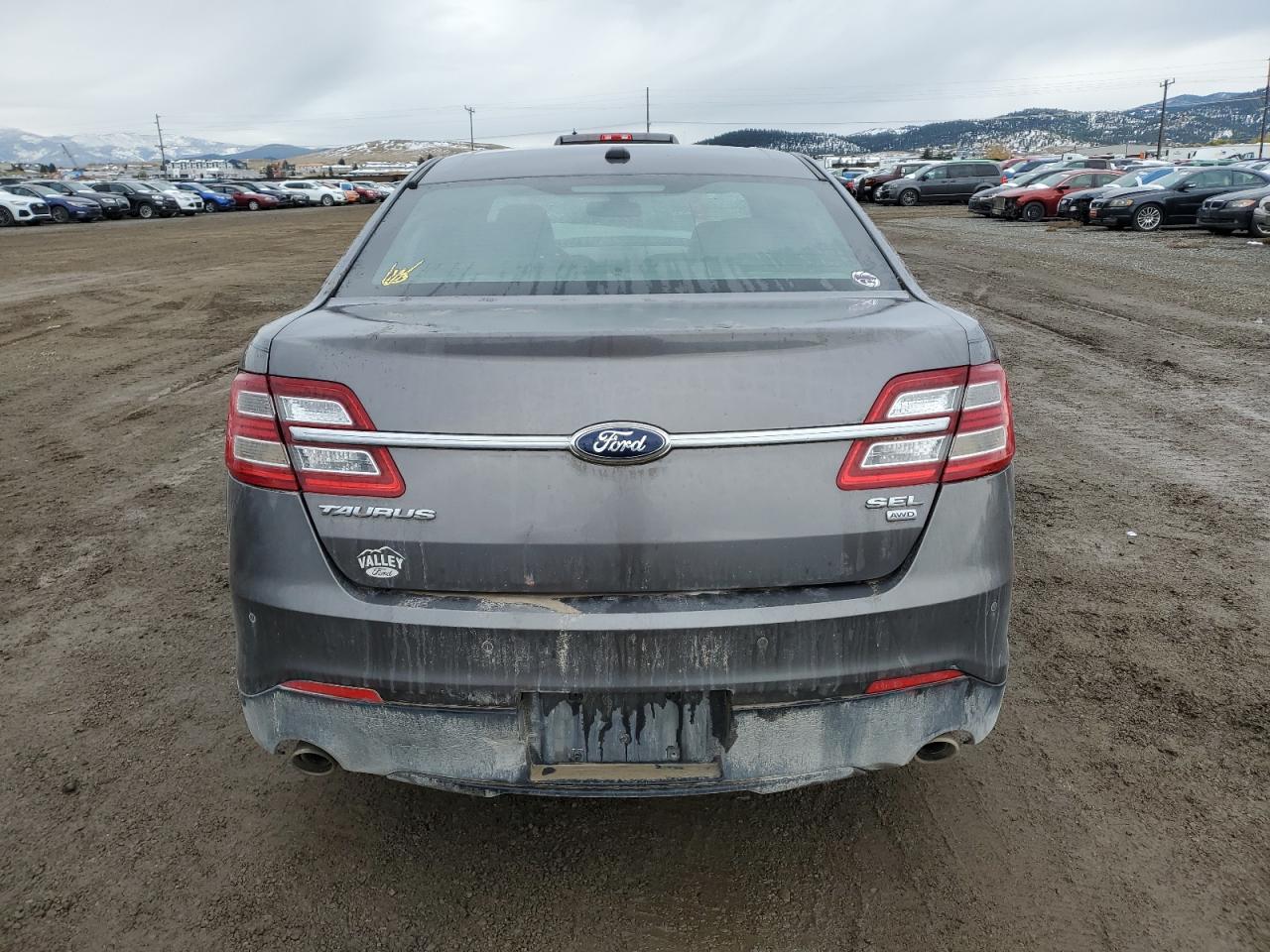 Ford Taurus Sel Image 12
