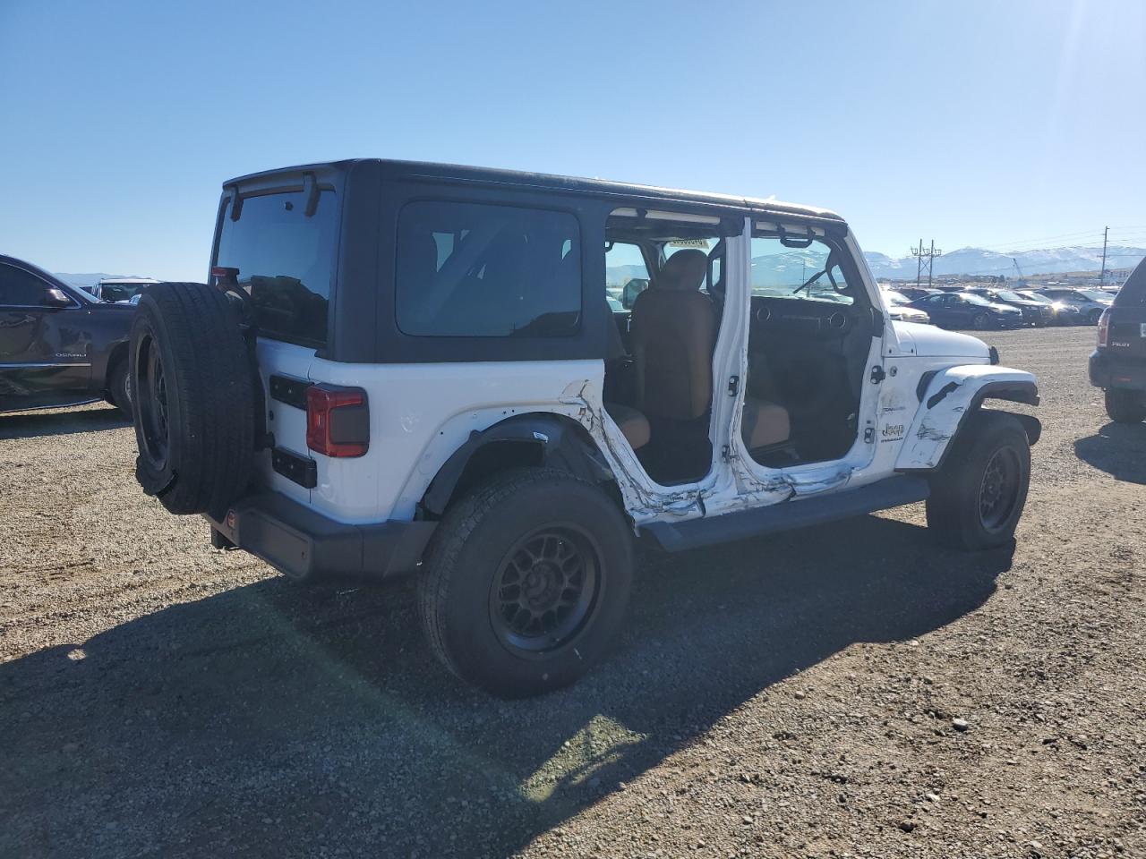 Jeep Wrangler Sahara Image 3