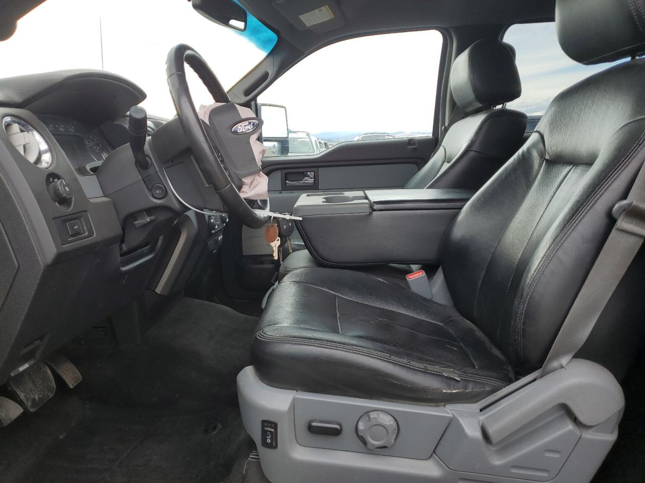 Ford F-150 Supercrew Image 13