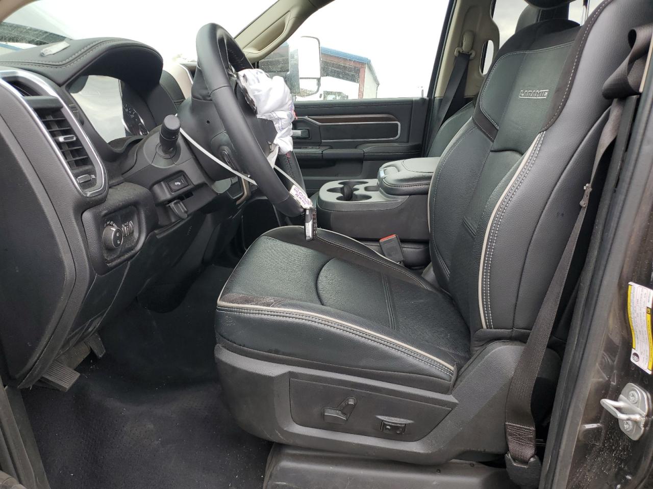 Ram 2500 Laramie Image 4