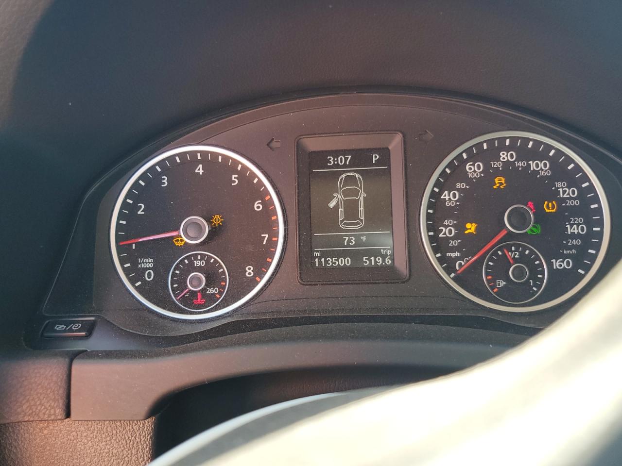 Volkswagen Tiguan S Image 9