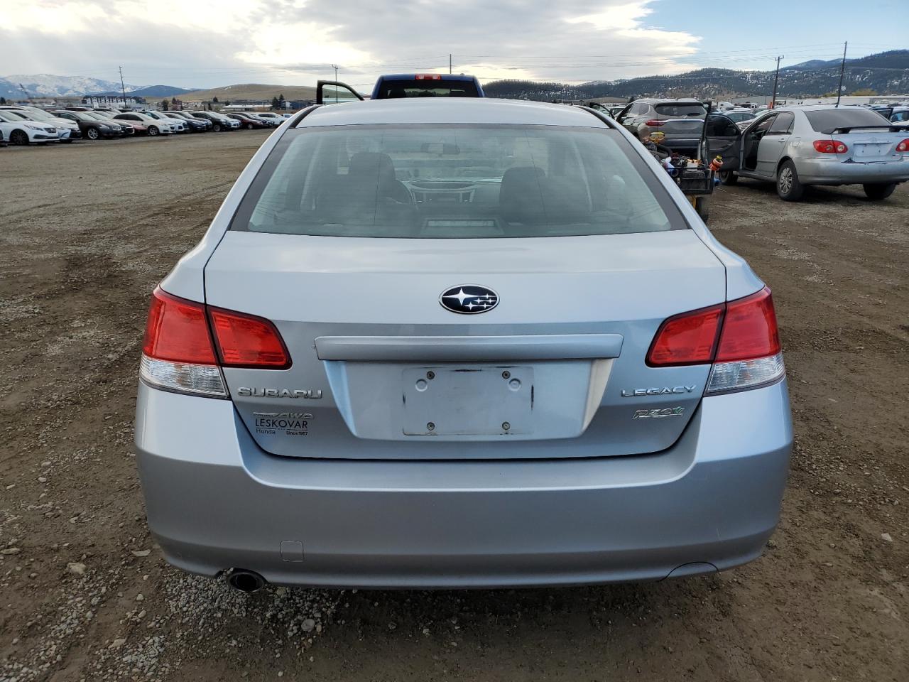 Subaru Legacy 2.5i Premium Image 6