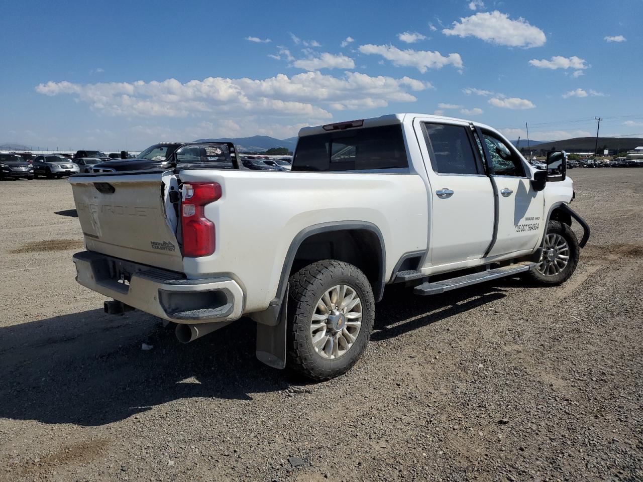Chevrolet Silverado K3500 High Country Image 5