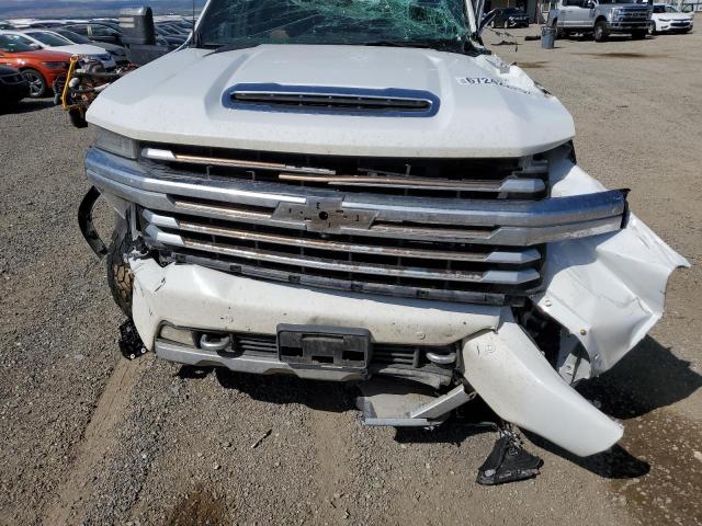 Chevrolet Silverado K3500 High Country Image 10