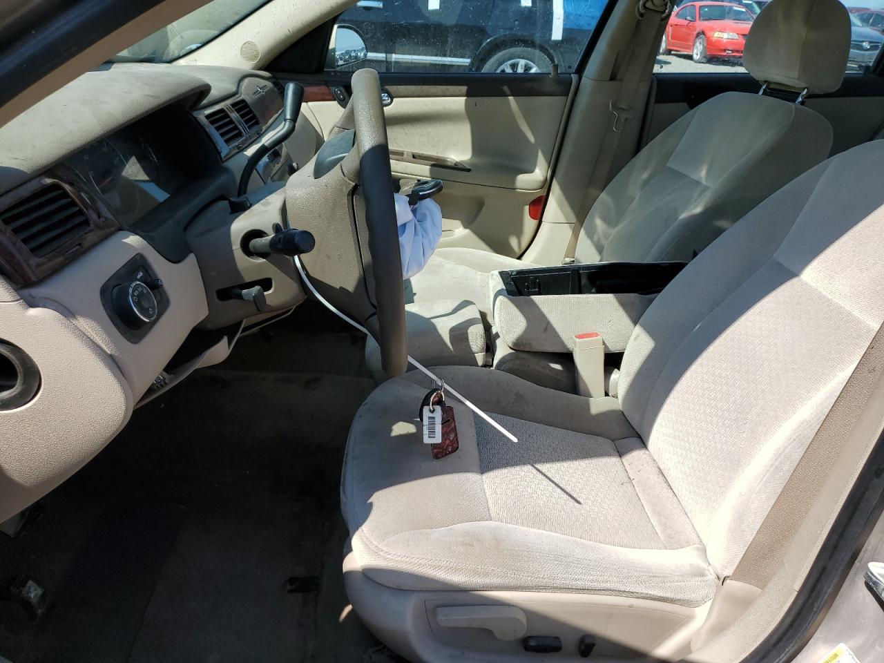 Chevrolet Impala Lt Image 12