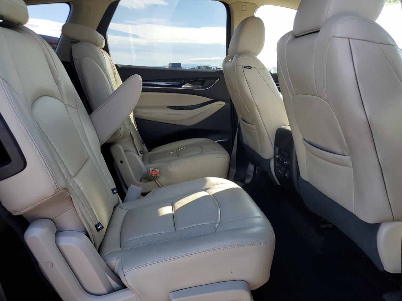 Buick Enclave Premium Image 11