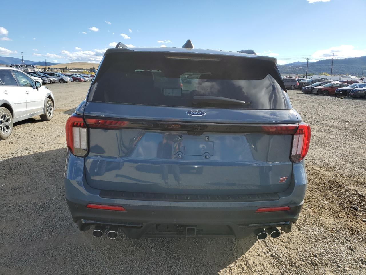 Ford Explorer St Image 9