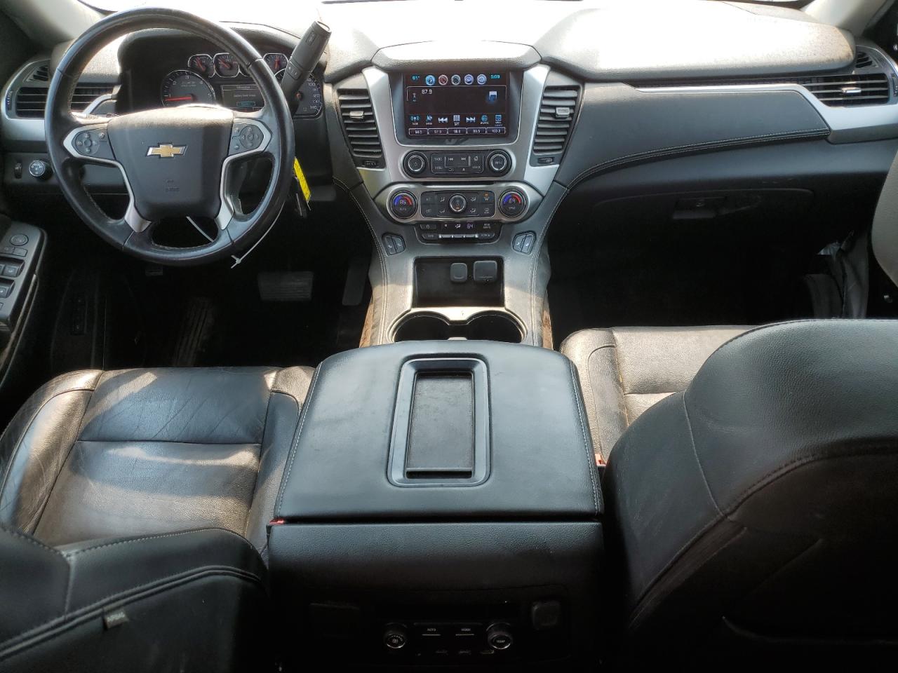 Chevrolet Suburban K1500 Lt Image 10