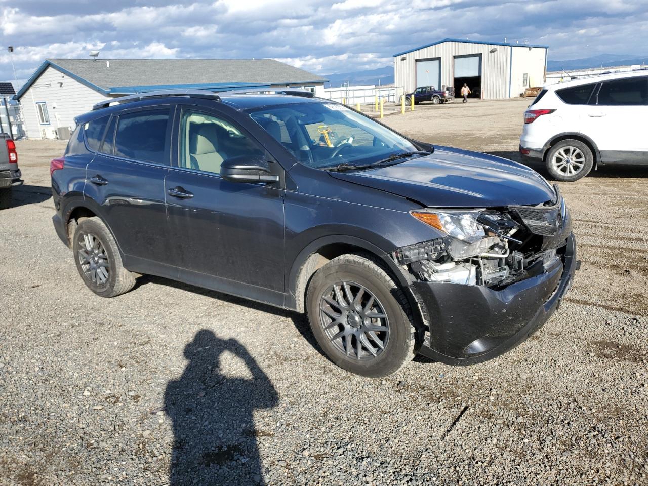 Toyota RAV4 Le Image 13