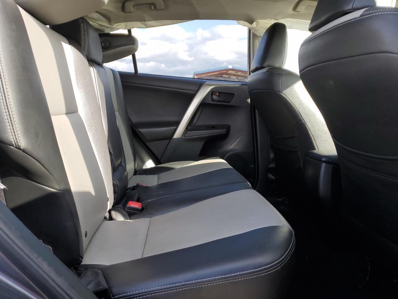 Toyota RAV4 Le Image 11