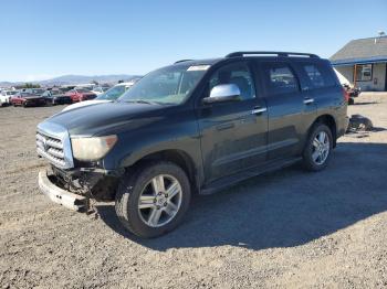  Salvage Toyota Sequoia