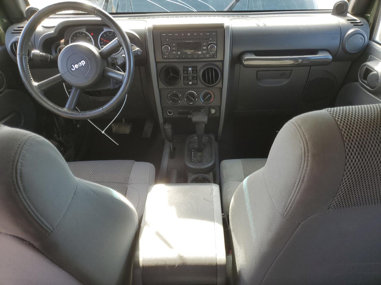 Jeep Wrangler Sahara Image 2