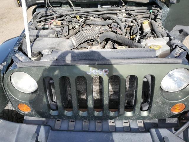 Jeep Wrangler Sahara Image 11