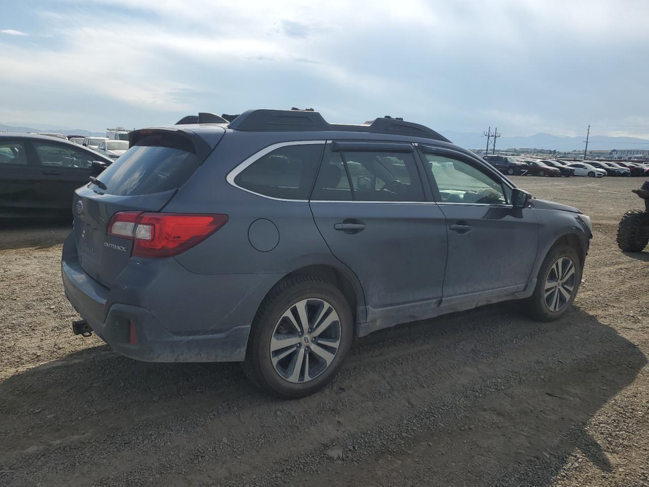 Subaru Outback 2.5i Limited Image 4